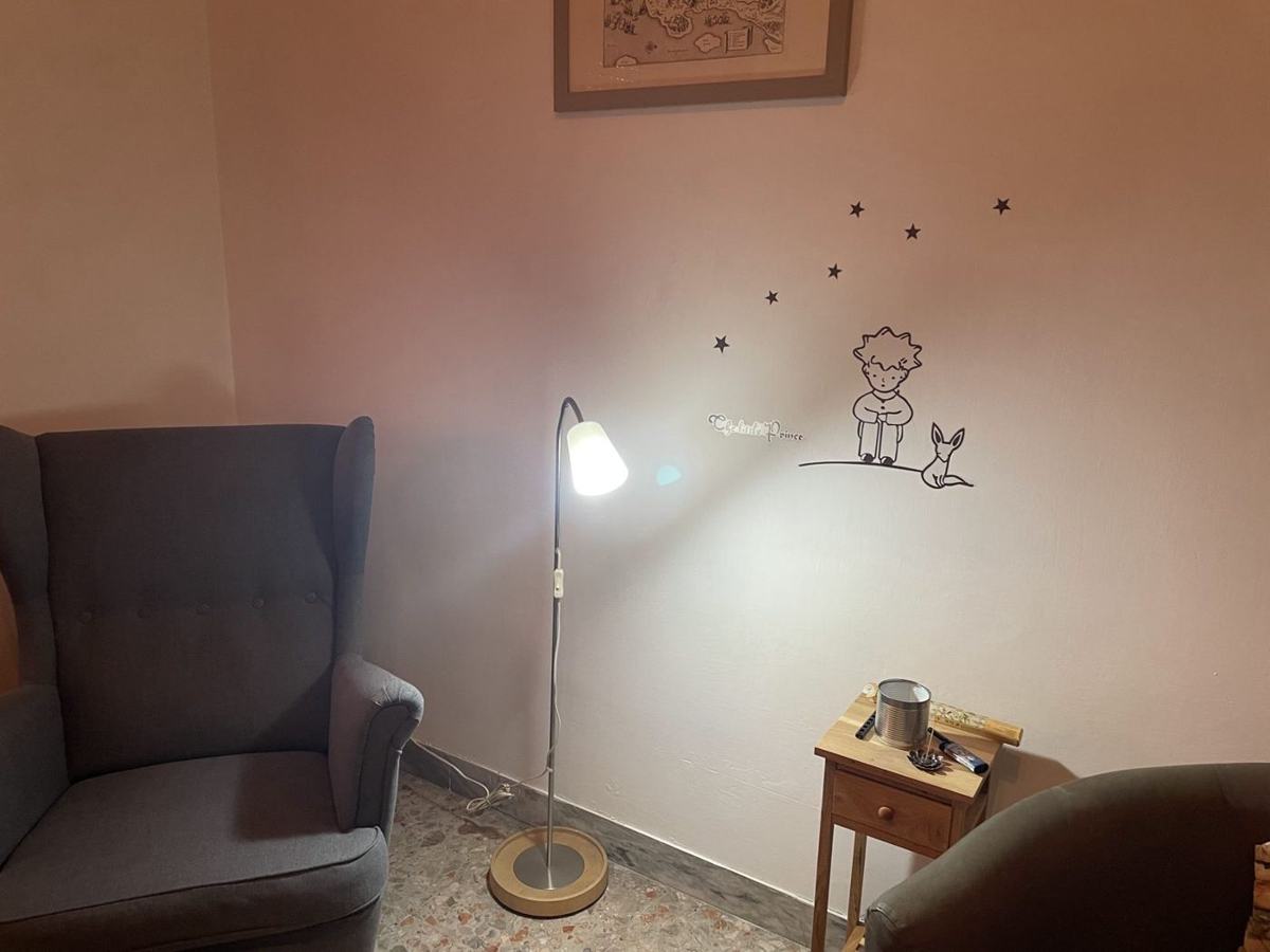 Angolo con poltrone dello studio a Roma Tiburtina